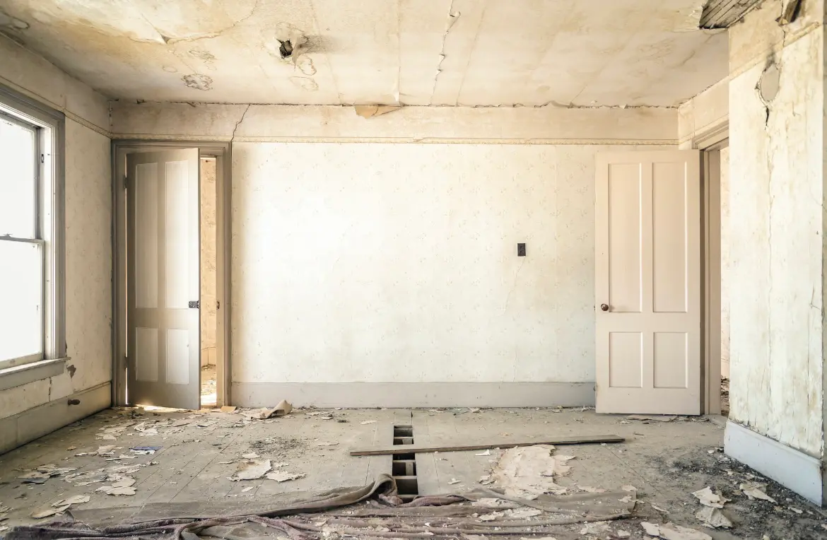 Waste disposal crew managing a cleanout project in La Cienega